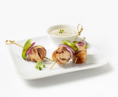 Mini brochettes de saucisses allemandes et trempette moutarde, miel et yogourt