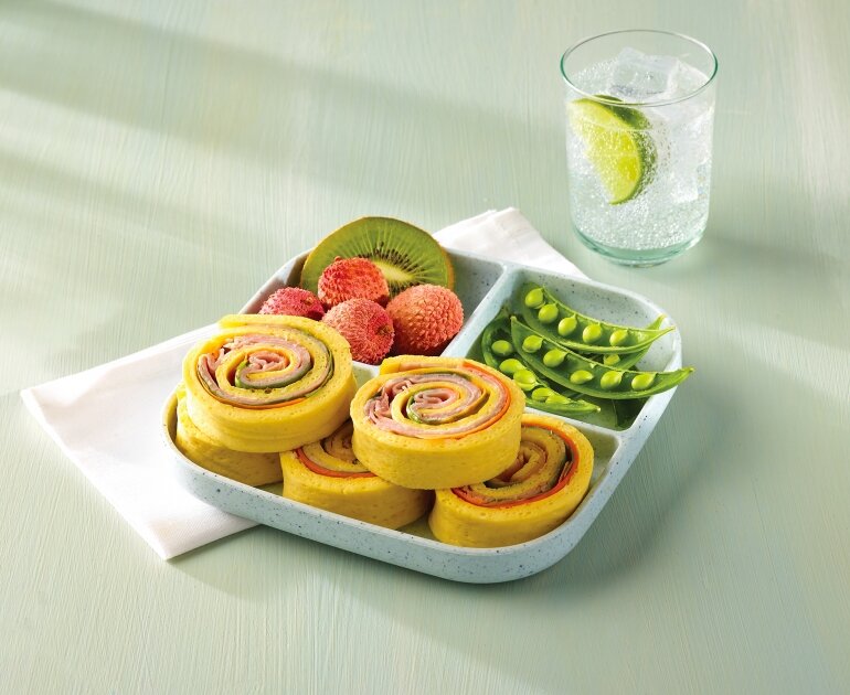Rolled Omelet with ham, Tamagoyaki Style