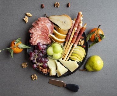 dites-hola-a-nos-trois-idees-de-plateaux-de-charcuteries-espagnoles