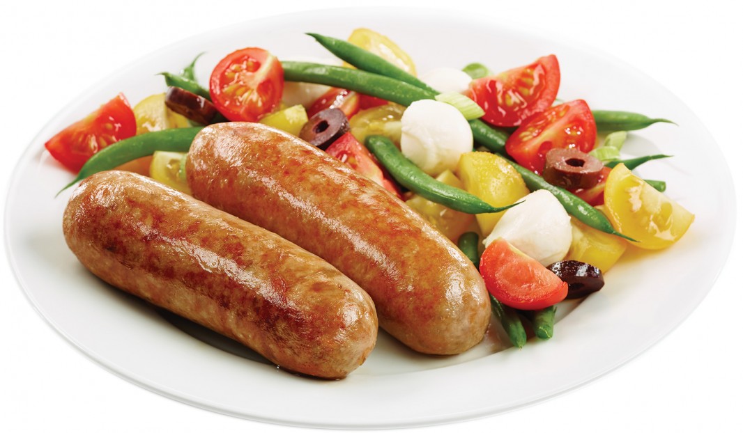 Saucisses Italiennes douces avec salade de légumes et de minibocconcini Olymel Inspirezvous!