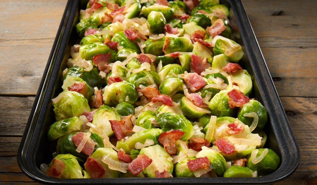 Brussels sprouts with bacon and shallots 